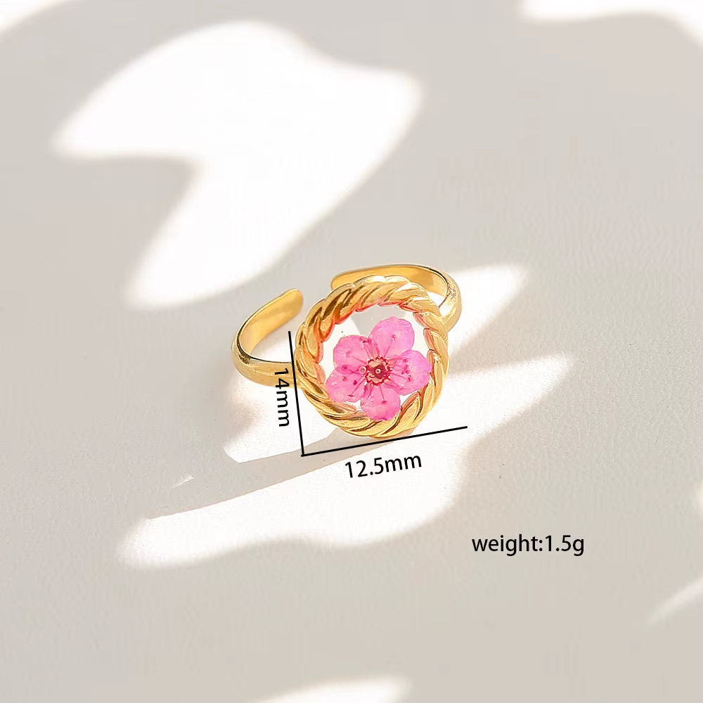 Y2K Tarnish Free Fashion 18K Gold Plated Stainless Steel Geometric Rings Women Resin Exquisite Real Dried Flower Rings Jewelry