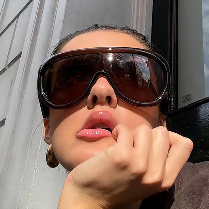 2025 New Oversized One Piece Sunglasses Uv400 Pc Luxury Outdoor Shades for Men Women Fashion Trendy Sun Glasses